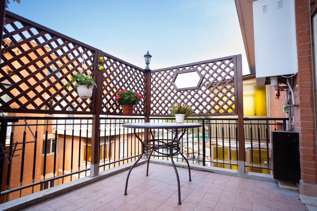Ferienwohnung Attico Via Capo Soprano Lido di Ostia Exterior foto