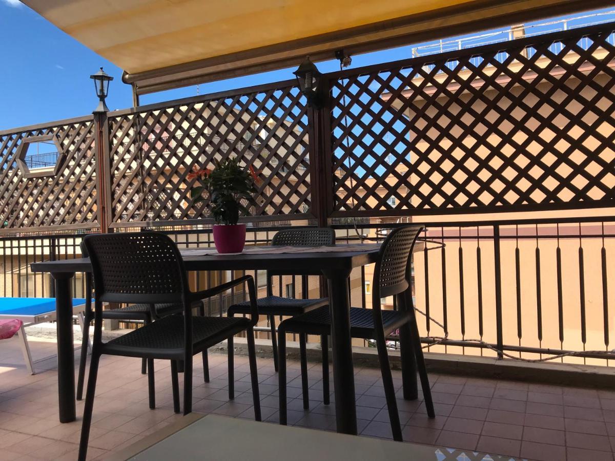 Ferienwohnung Attico Via Capo Soprano Lido di Ostia Exterior foto